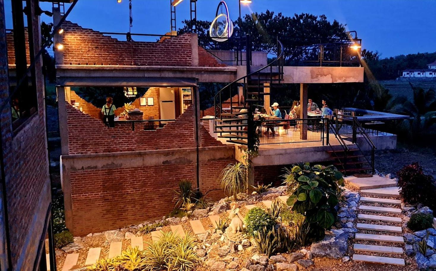 SuanGlangNa Homestay Phrae Luaran gambar
